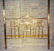 Brass bed - Click for a closer look